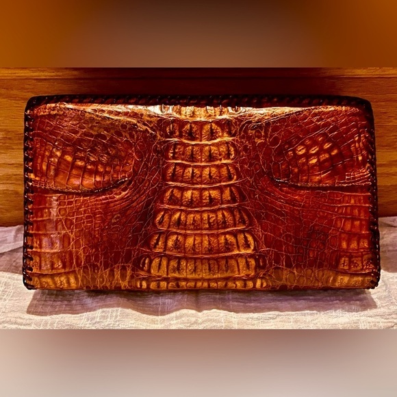 Eduardo Handbags - Alligator Leather Clutch Wallet Purse VTG MCM 1950’s Luxury Sophistication Rare